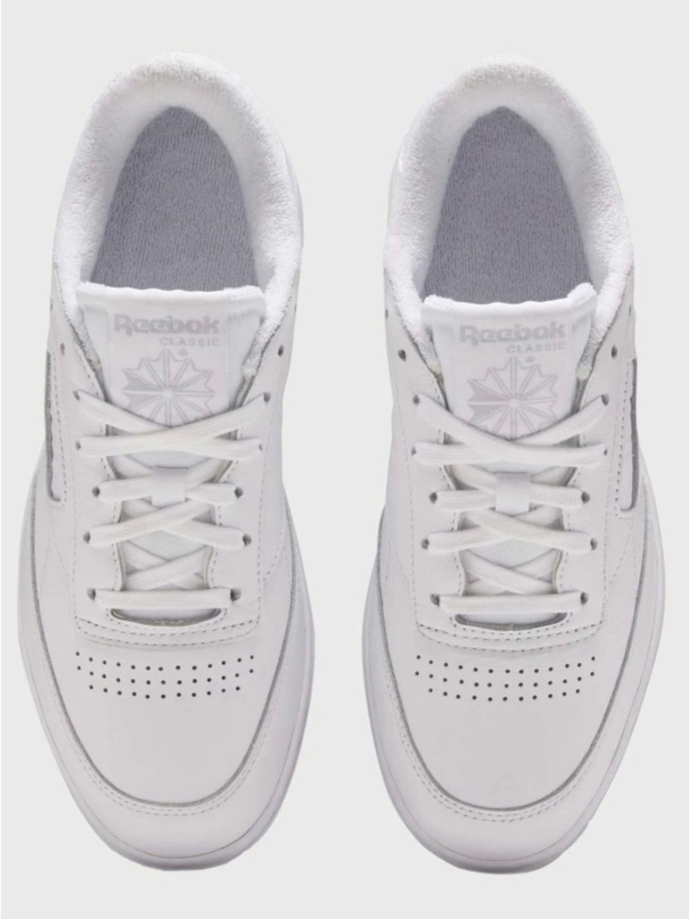 Reebok White Low-Top Leather Sneakers. Size 9.5